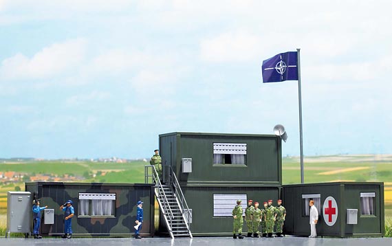 Busch Environnement – BUE9605 – Hôpital Militaire De Campagne – Modélisme Ferroviaire – Sans Piles